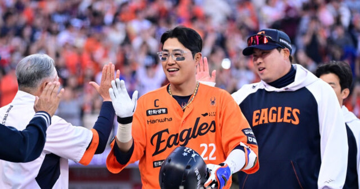 '한화 진짜 무섭네' 41홈런 157타점 페문강노허 말고 또 있다, 90억 캡틴 언제 오나…"통화했는데, 개운하지 않다고"