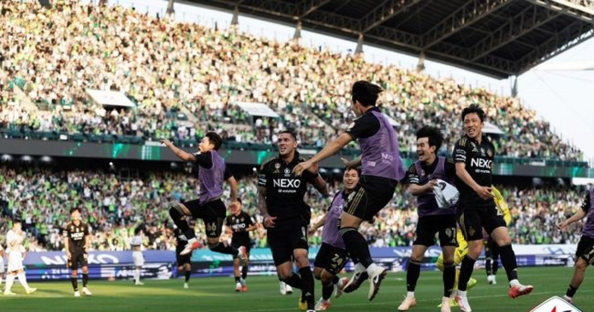'티아고 극장골' 전북, 김천과 WC 휴식기 앞두고 만원관중 앞 1-0 감격승 [오!쎈현장]