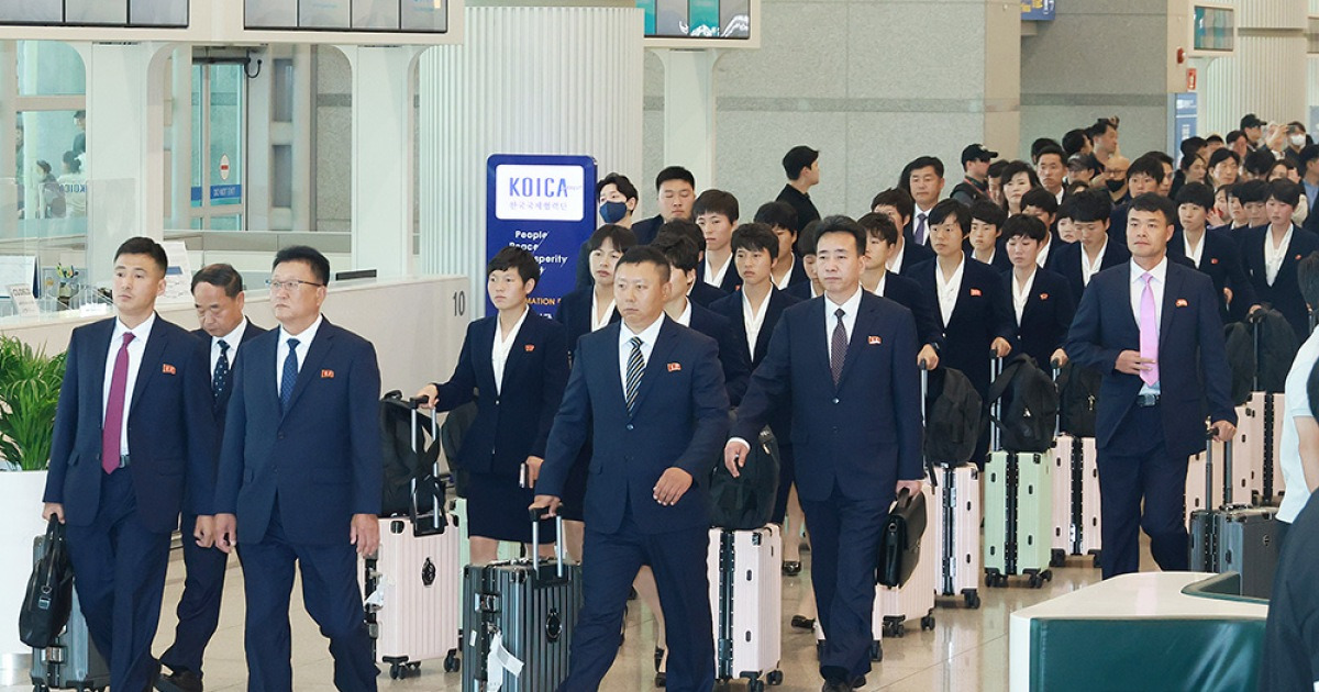 'AWCL 출전' 북한 내고향여자축구단 입국…20일 수원FC 위민과 맞대결