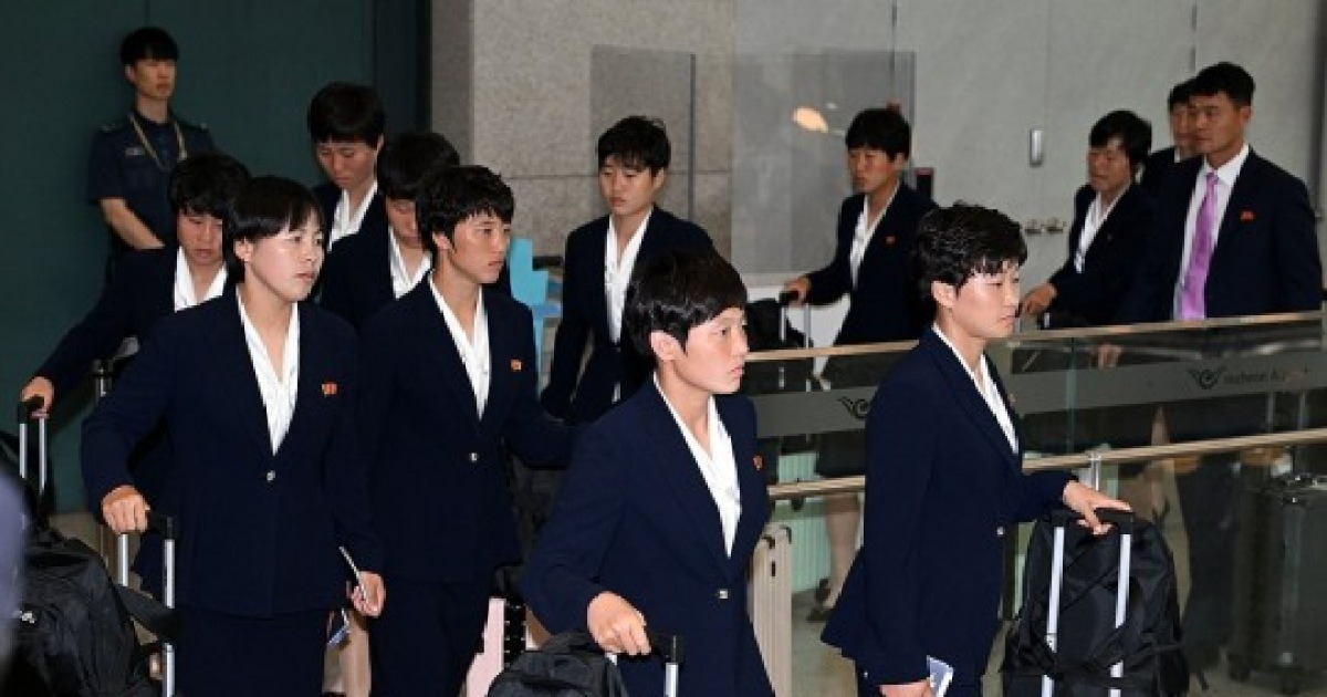 [김기철의 스포츠 브레인] 8년 만의 만남, 악수는 없었다...오월동주(吳越同舟)의 신경과학