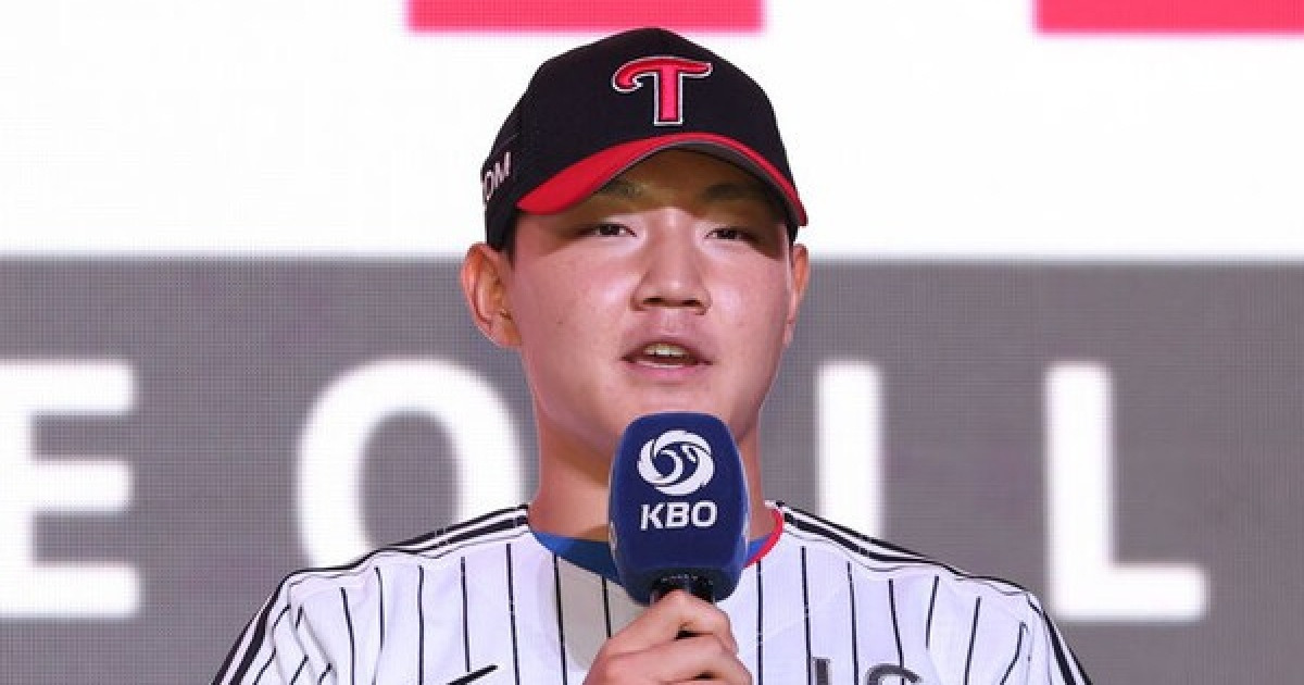 "타팀들 후회하게 생겼구나" LG 초대형 신인 드디어 1군 데뷔하나? "제구 안정적", "변화구도 좋아" 칭찬 일색