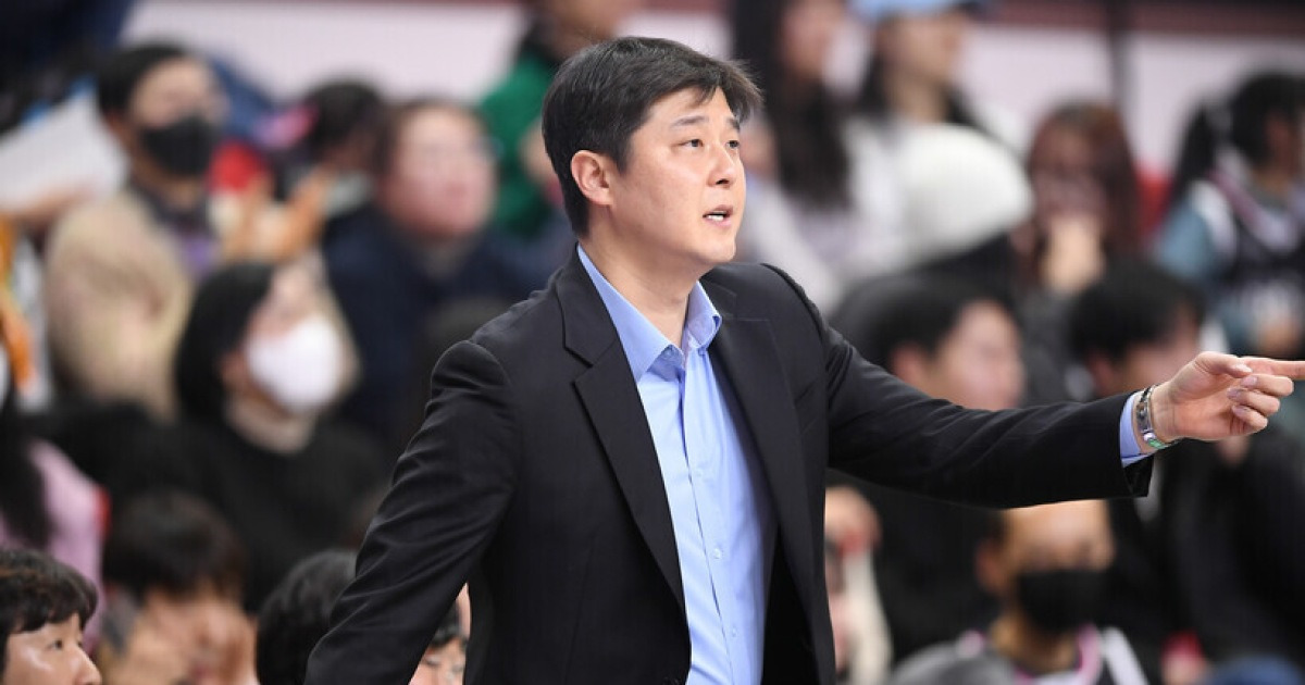 “연락처도 없었는데···” 슈퍼팀 KCC 합류, 김도수 수석코치 사로잡은 이상민 감독의 전화 한 통
