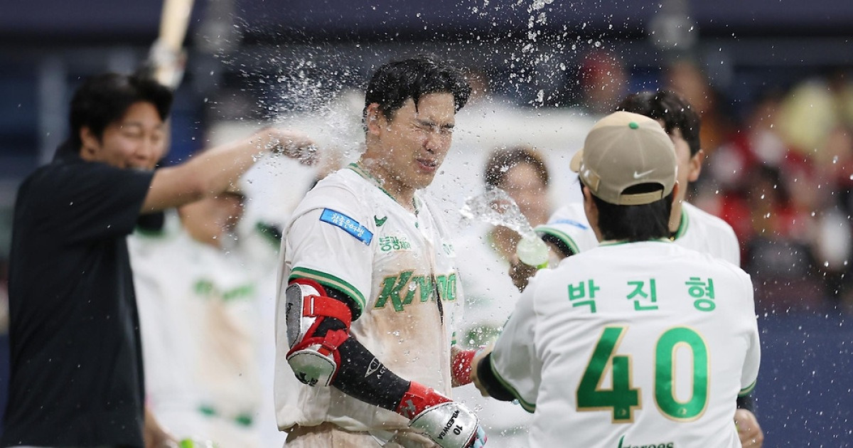 “내가 친게 맞나” 자신도 믿기지 않는 홈런…생애 첫 끝내기 홈런 친 키움 김웅빈의 잊지 못할 밤[스경X현장]