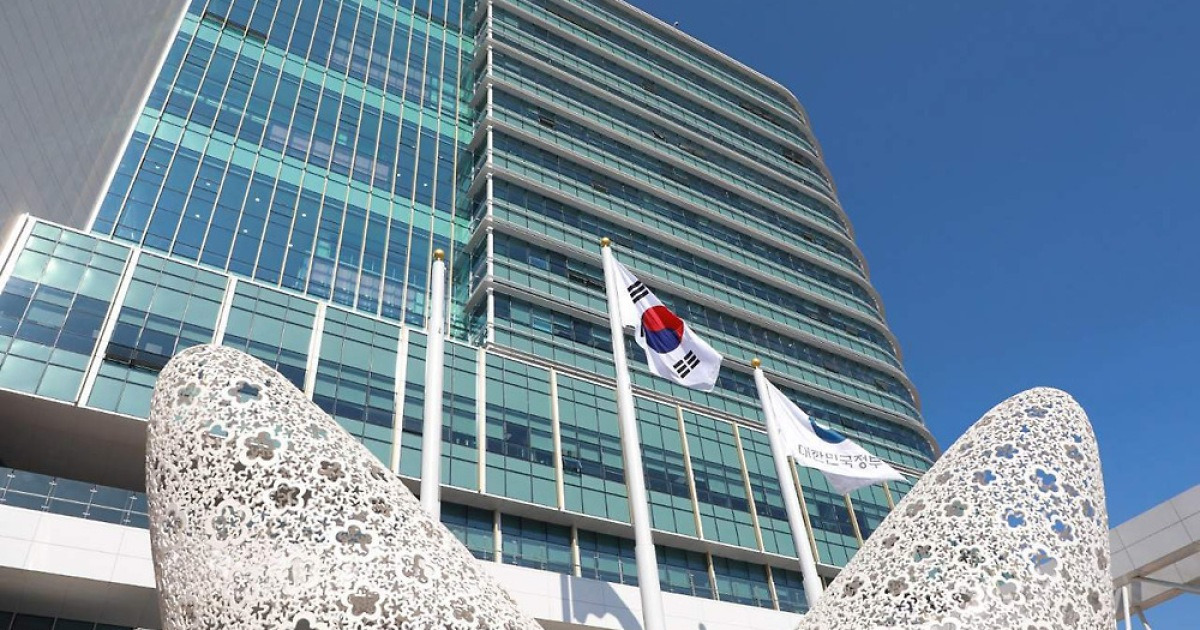 AI가 민원 길잡이 된다…행안부, 'AI통합민원플랫폼' 구축 추진