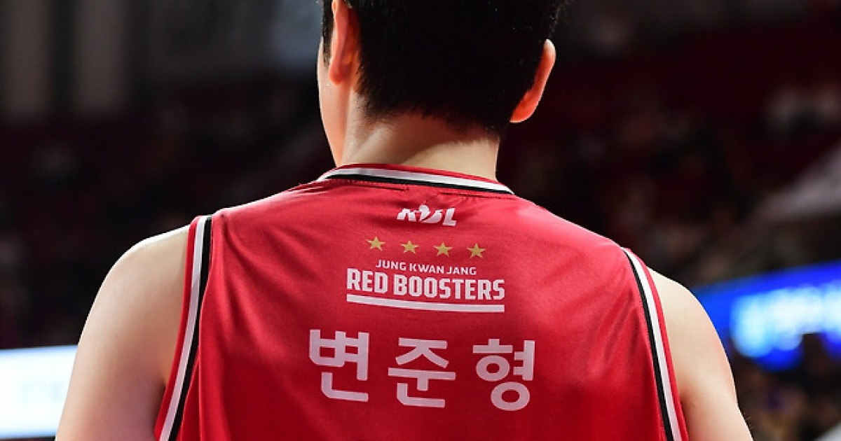 "이렇게 빨리 할 지 저도 몰랐어요" 전격 FA 계약 변준형. 그가 밝힌 FA계약 비하인드 "인덕이 형보다 더 빨리 할 걸"