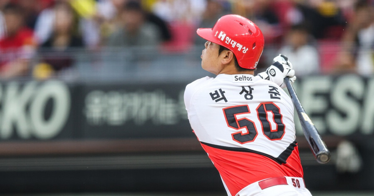 '리틀 최형우' 운명을 바꾼 전화 한 통…드래프트 낙방에 포기하려던 재능, KIA가 보석을 주웠다