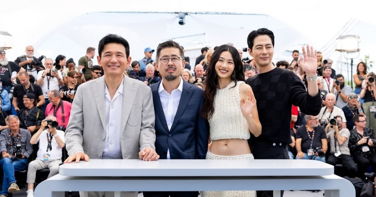 나홍진 