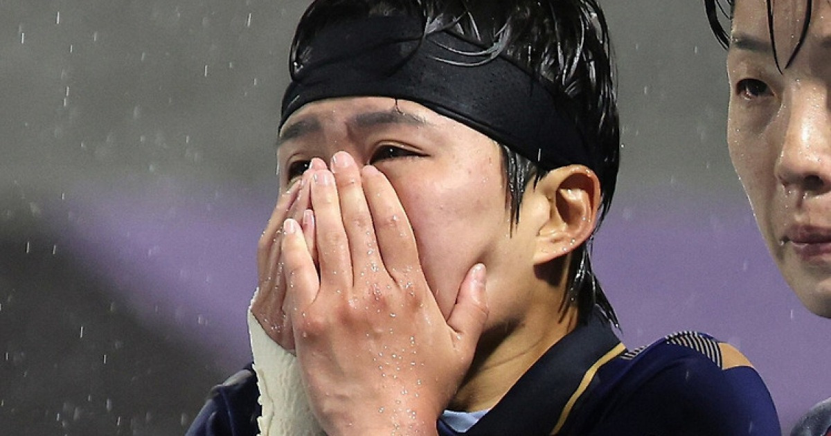 "죄송하다" 눈물 쏟은 지소연, PK 실축 연신 사과 "변명하지 않겠다... 책임감 많이 느껴" [수원 현장]