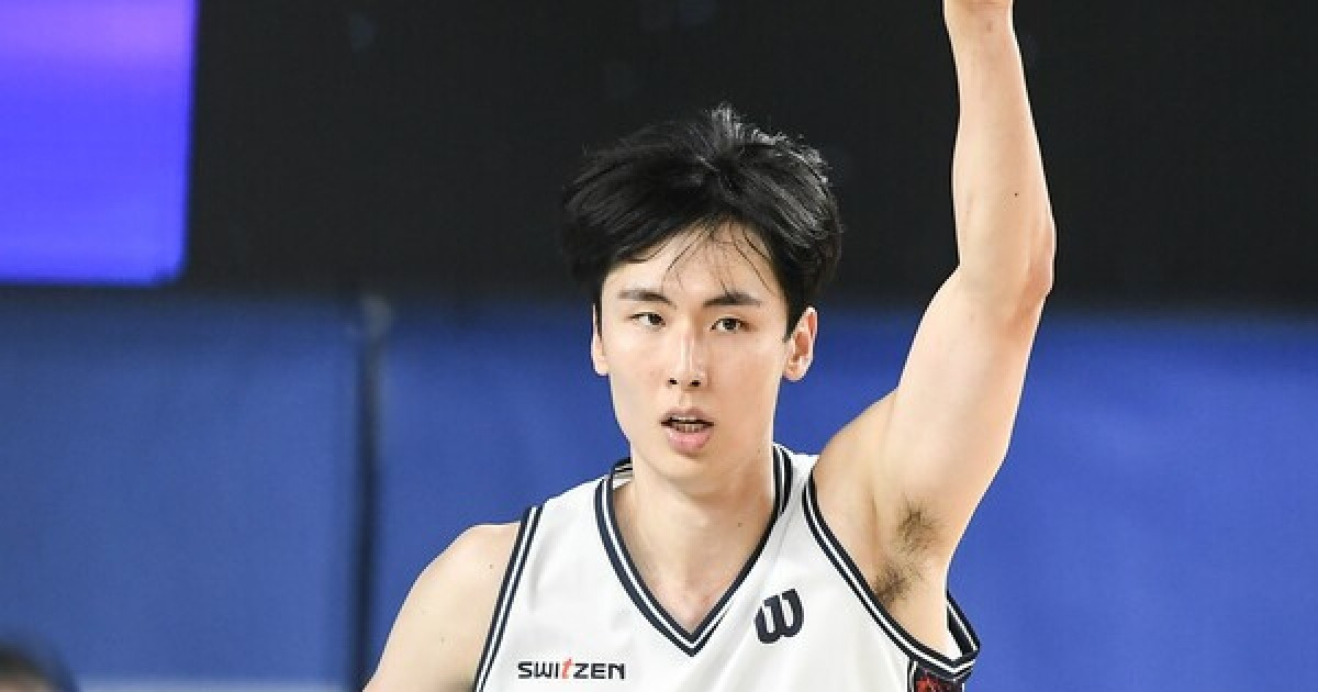 KCC 간판 송교창, '해외 진출' 위대한 도전…11년 헌신의 대가