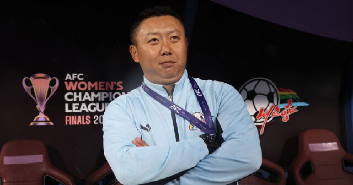 '도쿄 베르디와 결승전' 북한 내고향 리유일 감독 "거친 경기가 뭔지 모르겠다…규정 안에서 최선 다할 것"