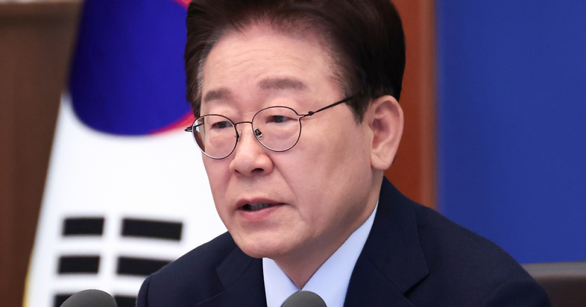 ‘소년공’ 출신 李대통령, ILO 사무총장 만나 “인공지능 일자리 대체 화두될 것”