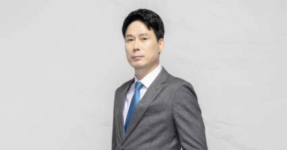 강성형 감독이 밝힌 메가 영입 풀스토리…"무릎 상태 직접 확인했다"[스한 위클리]