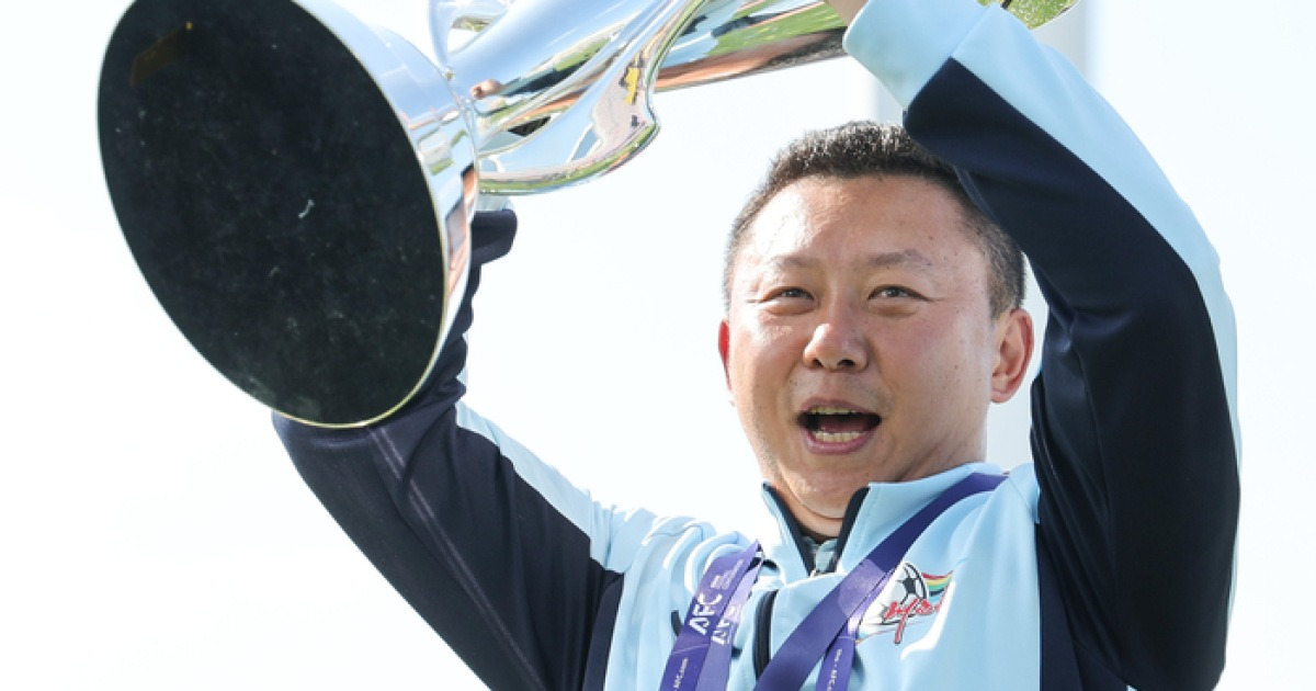 ‘북측’에 발끈한 北 축구 감독, 공식 기자회견 도중 돌연 중단 후 퇴장