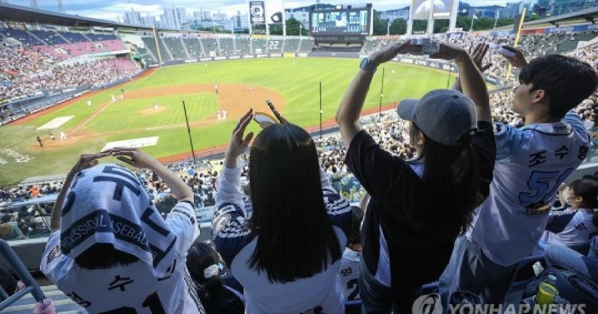 '지면 추락, 이기면 가을' 5위~꼴찌 고작 3.5경기…시리즈 '스윕' 한 번에 미친 순위표 뒤집힌다, 매 경기가 '제로섬' 게임