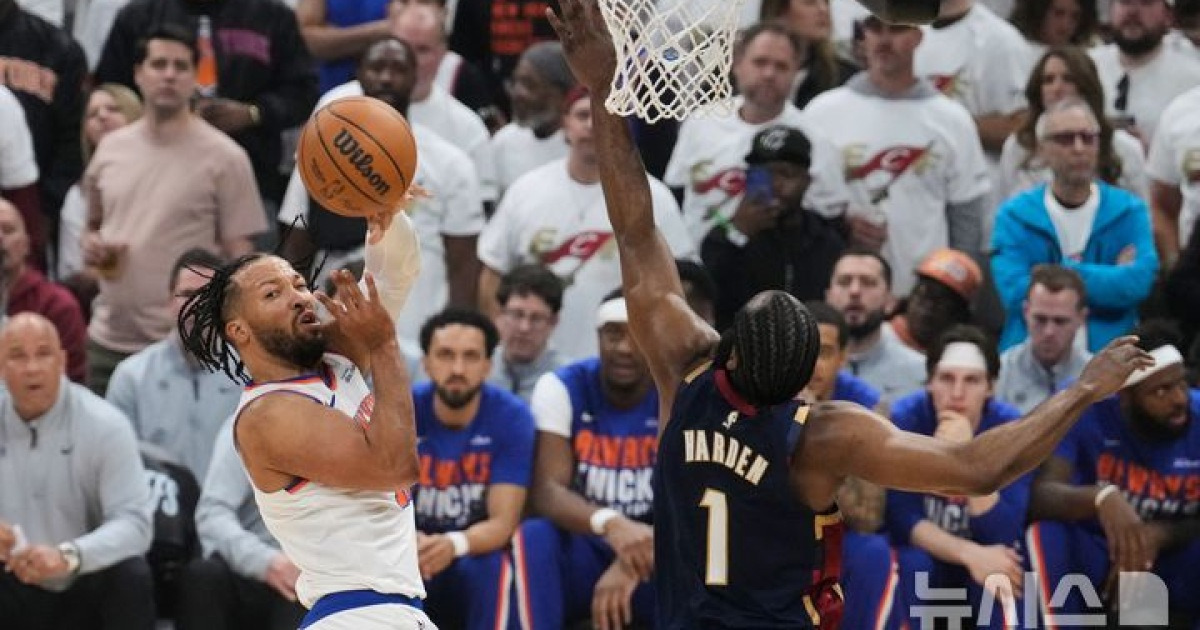 NBA 뉴욕, 클리블랜드에 3연승…파이널까지 단 1승 남아