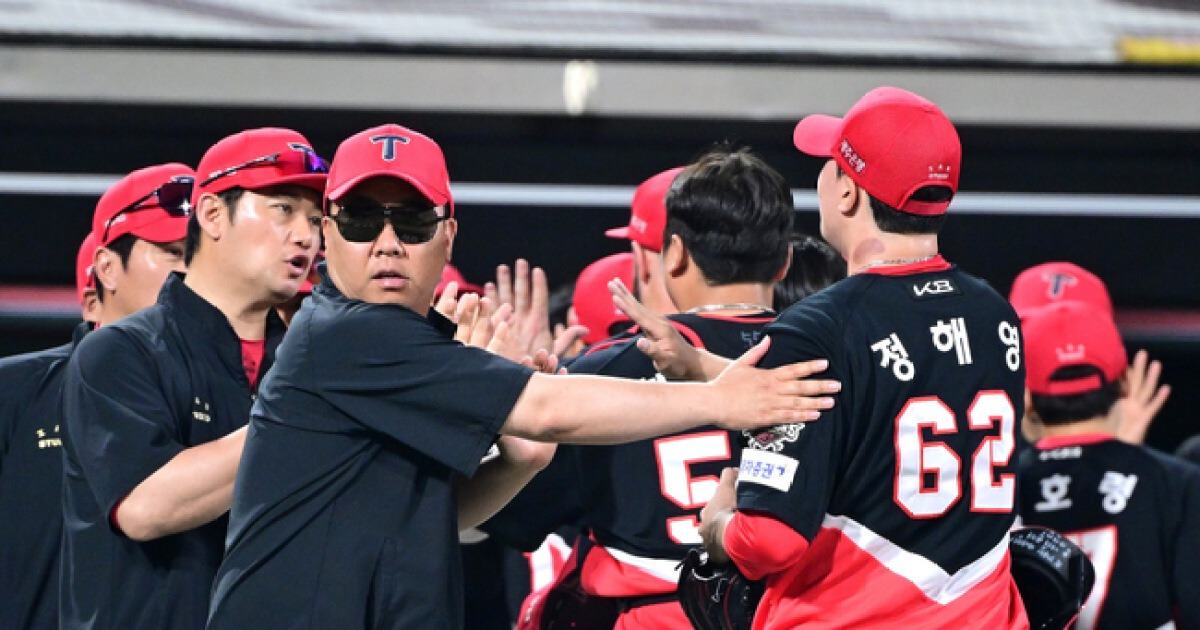 불펜믿고 16타자 연속 퍼펙트 올러 교체...3연승 신바람 이범호 "정해영 최연소 150세이브 축하한다" [오!쎈 광주]