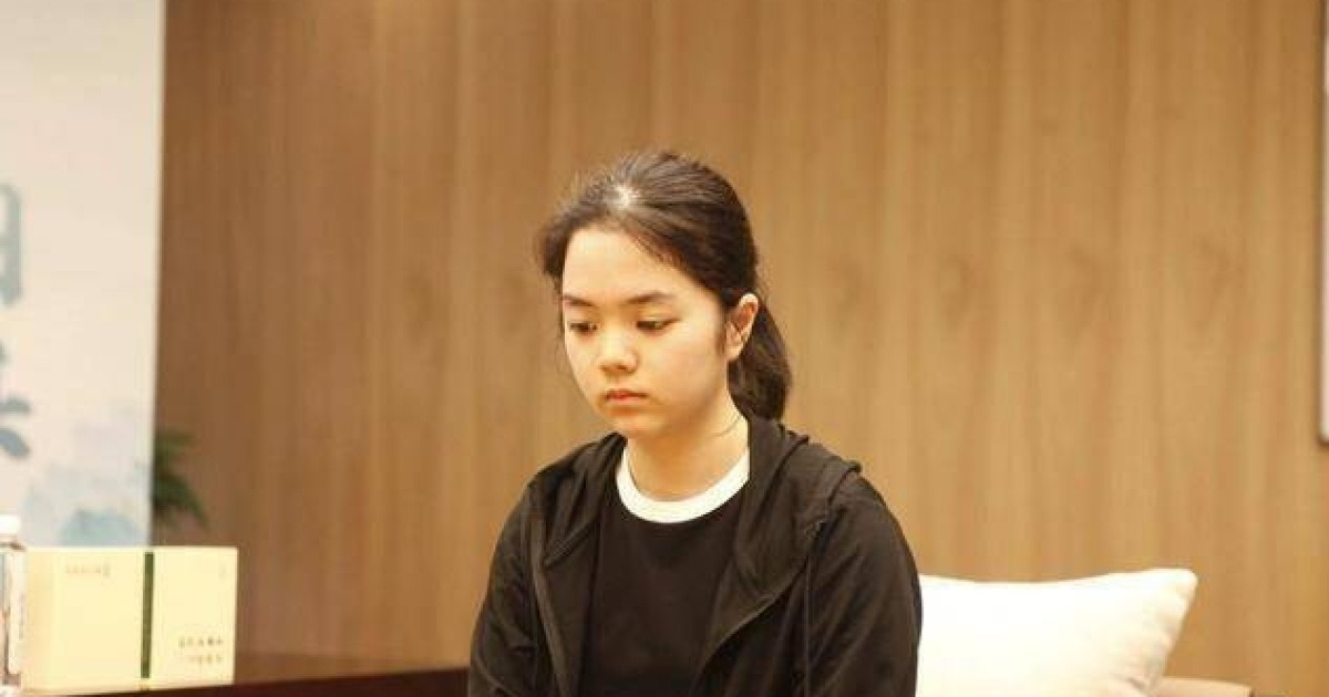 "한국 가더니 세계적 레벨 됐어…日 나카무라, 中 최강자 완파"→'17세 천재 기사' 중국 바둑계 놀라게 했다