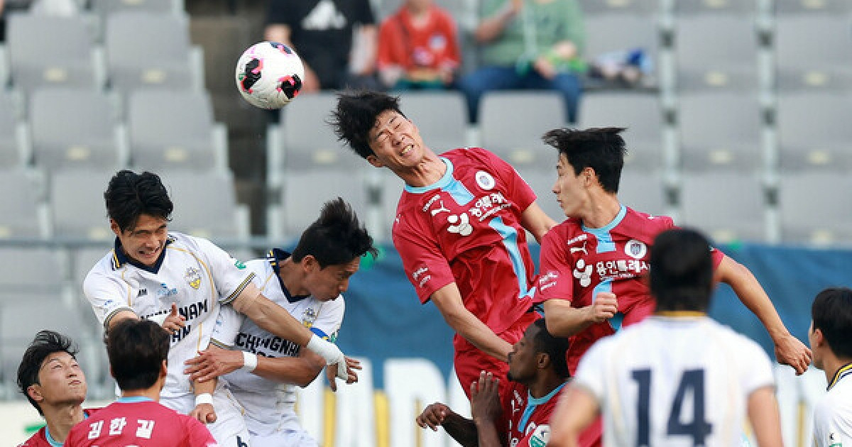 '3경기 무패' 용인FC, 충남아산과 0-0 무승부…페널티킥 놓치며 승점 2점 날렸다