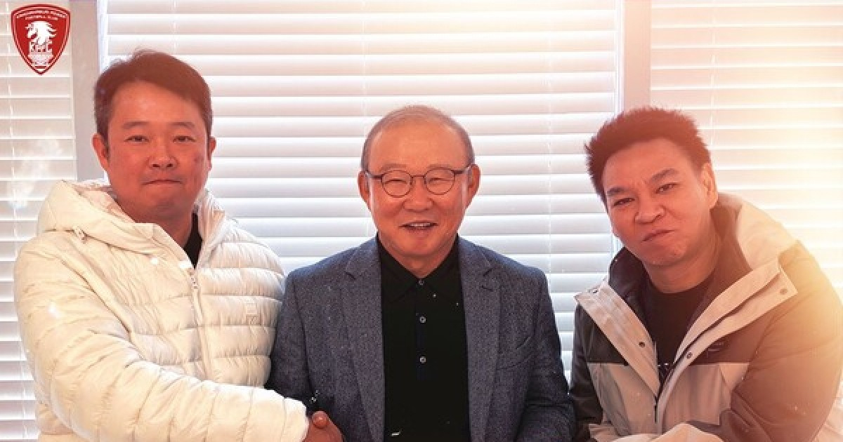 '68세' 박항서 감독, 태국 2부팀 감독으로 3년반만에 복귀