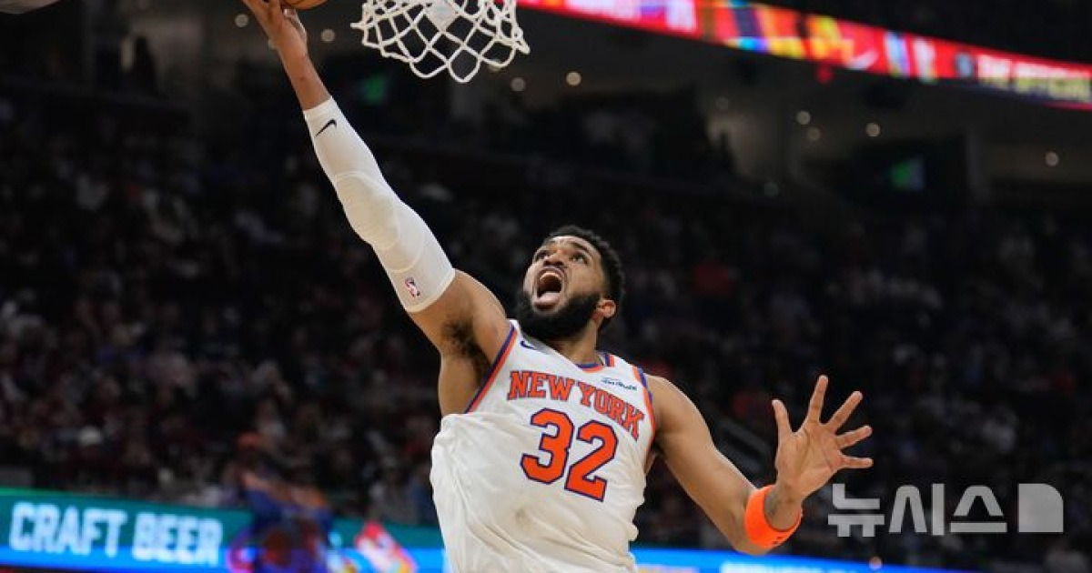 NBA 뉴욕, 클리블랜드에 4연승…27년 만에 파이널 진출