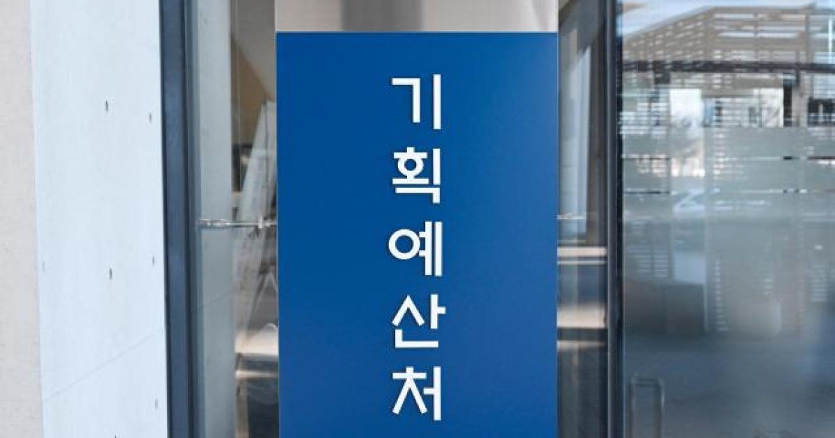정부 "AI 3대 강국 골든타임"…내년 AI 예산 확대 추진