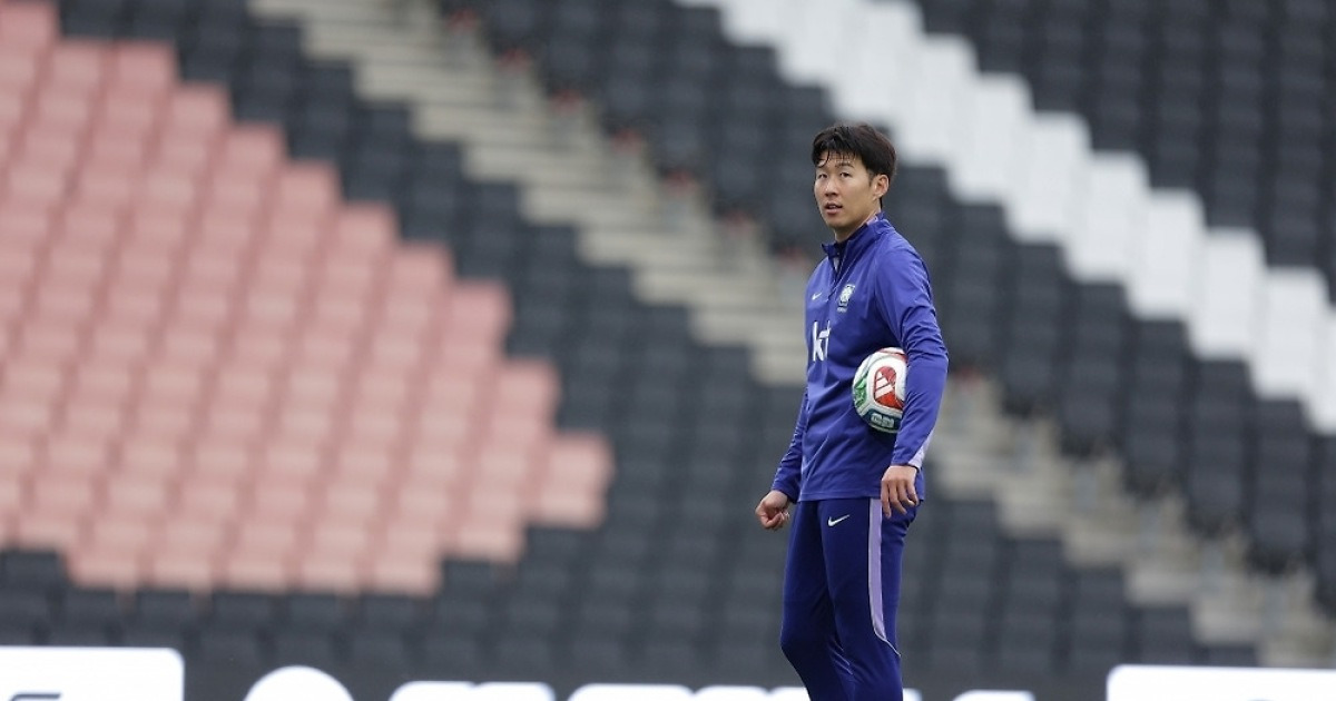 손흥민의 다짐…“투혼이 뚜렷하게 드러날 때 한국 축구 가장 위협적”