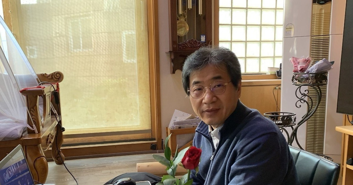 "AI시대, 존재감 결정하는 건 인간적 매력과 관계 맺기"