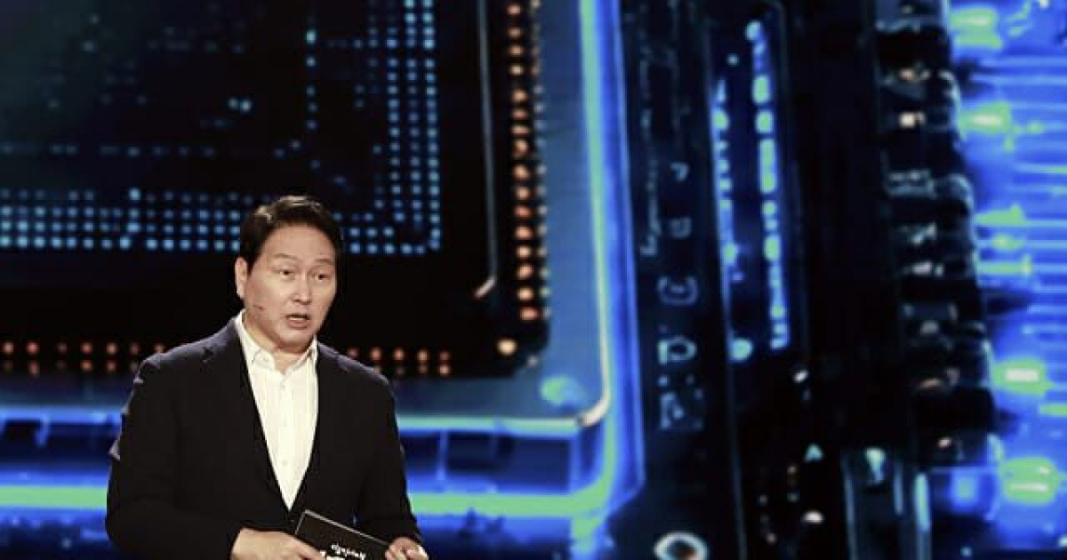 AI가 전문가 대체한다? 최태원 “설계하는 제너럴리스트 돼야”