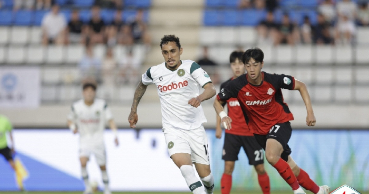 [K리그2 리뷰]루안 결승골 폭발! 김포FC, 파죽의 3연승→4위 도약..수원FC-성남 0-0 무승부