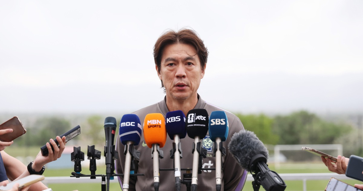 홍명보, 정몽규 사의에 “굉장히 당황…월드컵 준비 우리 역할 다할 것”