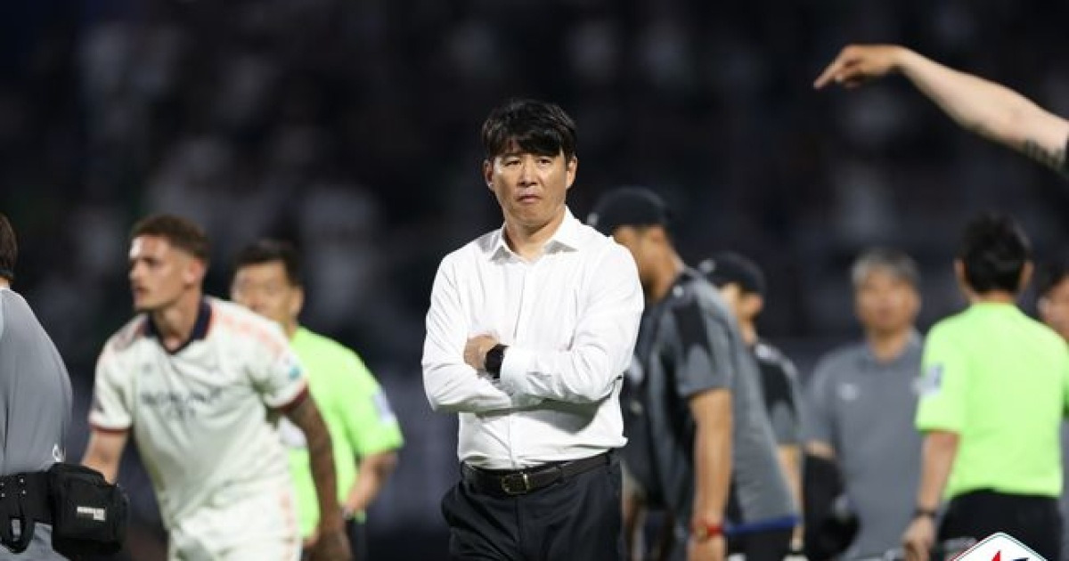 '정신차려 수원' 고개 숙인 박건하 감독 "홈에서 이기지 못해 죄송...장점 찾기 어려운 경기였다"[현장인터뷰]