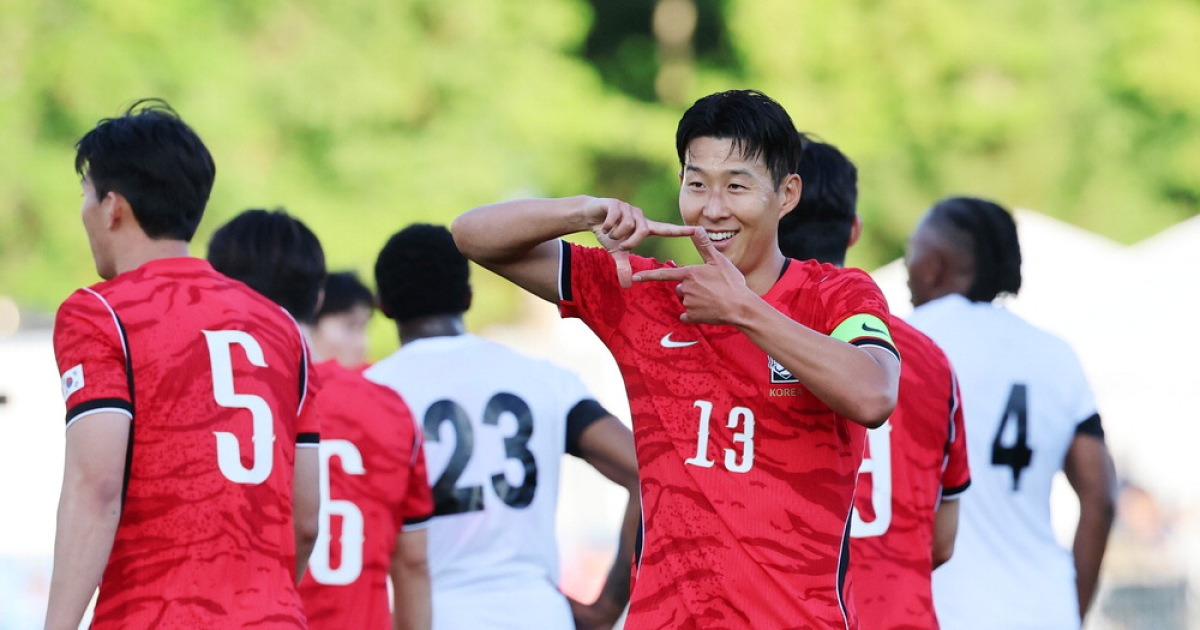 손흥민 멀티골 … 홍명보호 '월드컵 모의고사' 완승