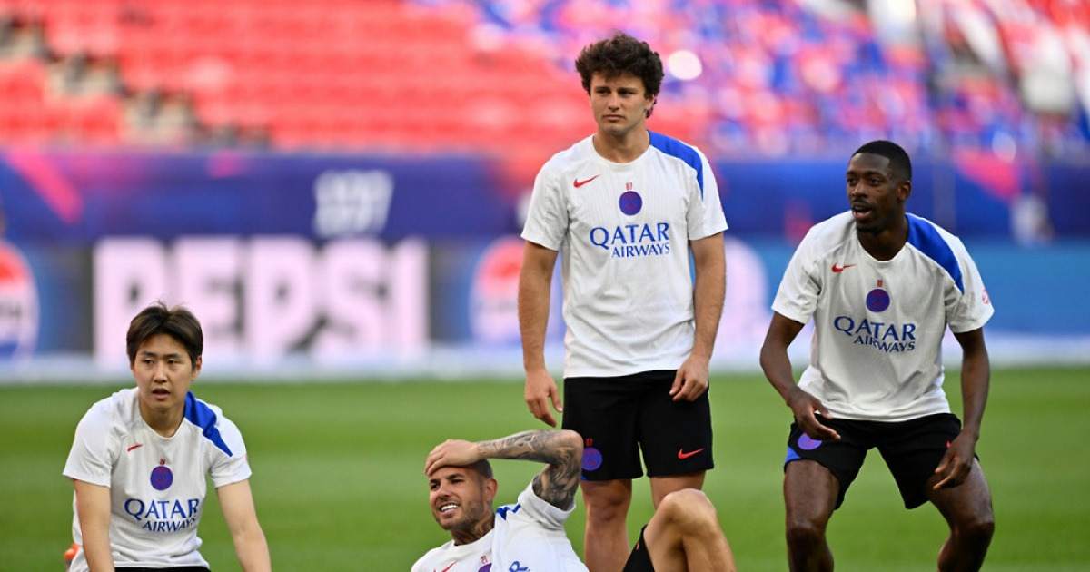 PSG 챔스 우승...이강인은 벤치, '재벌 5세' 여친은 관중석 포착