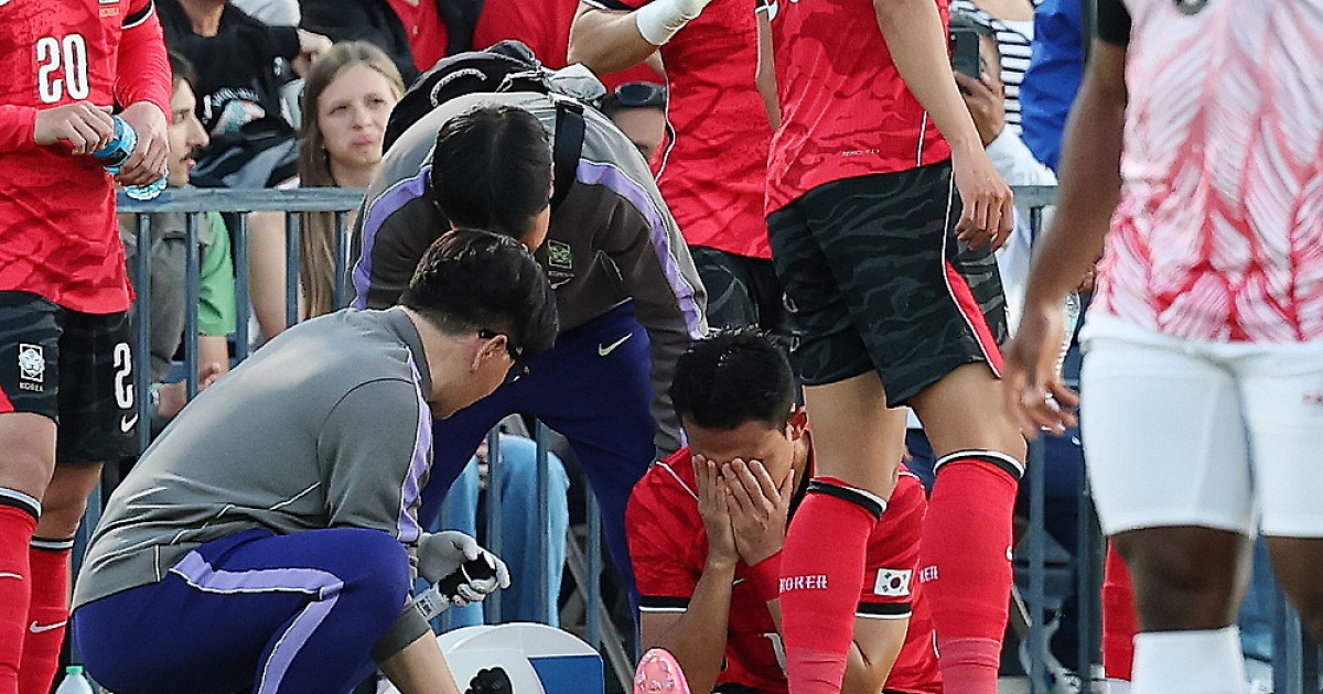 업혀 나간 조유민, '족저근막 파열' 월드컵 무산…조위제 대체 발탁(종합)