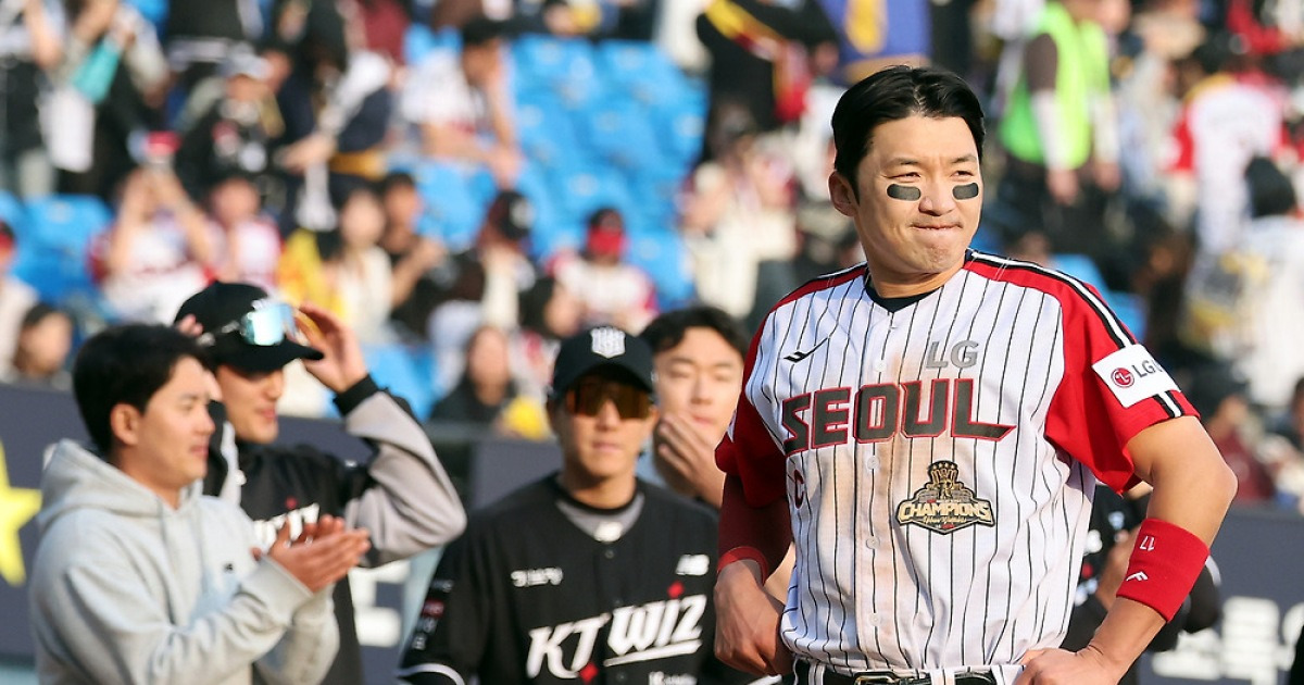 "지킨다" 1위 LG vs "뺏는다" 2위 KT…'0.5경기 차' 빅뱅