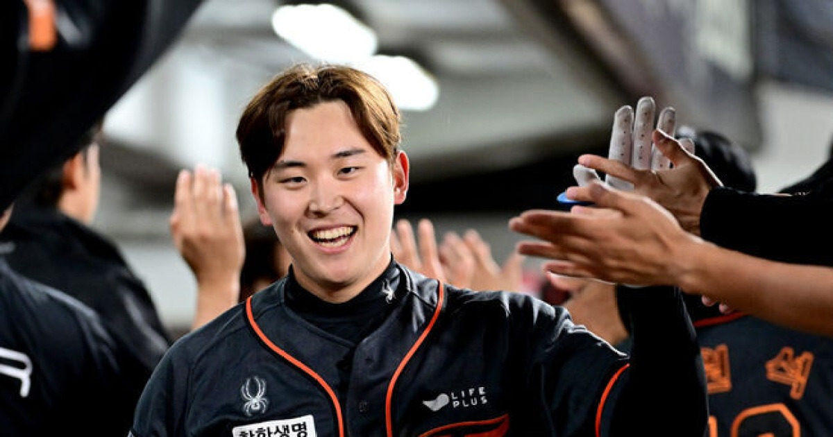 '대전 아이돌' 전역 D-DAY, 한화 팬들 설렌다…골든글러브 2루수의 귀환, 내야 경쟁 불붙나