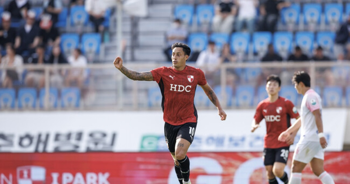 [오피셜] 파주전서 '멀티골' 부산 가브리엘, K리그2 14라운드 MVP 선정