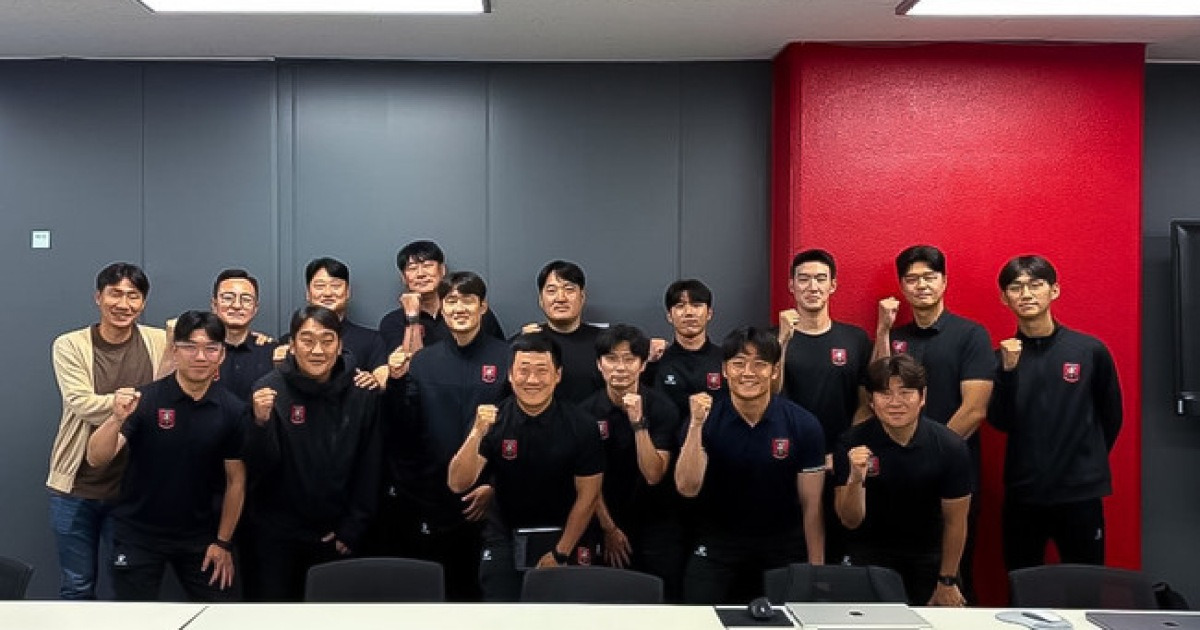 K리그 모범 될 지도자 전체 간담회...부천, U-12 팀부터 프로 팀 지도자 모여 구단 철학-전술 방향성 공유
