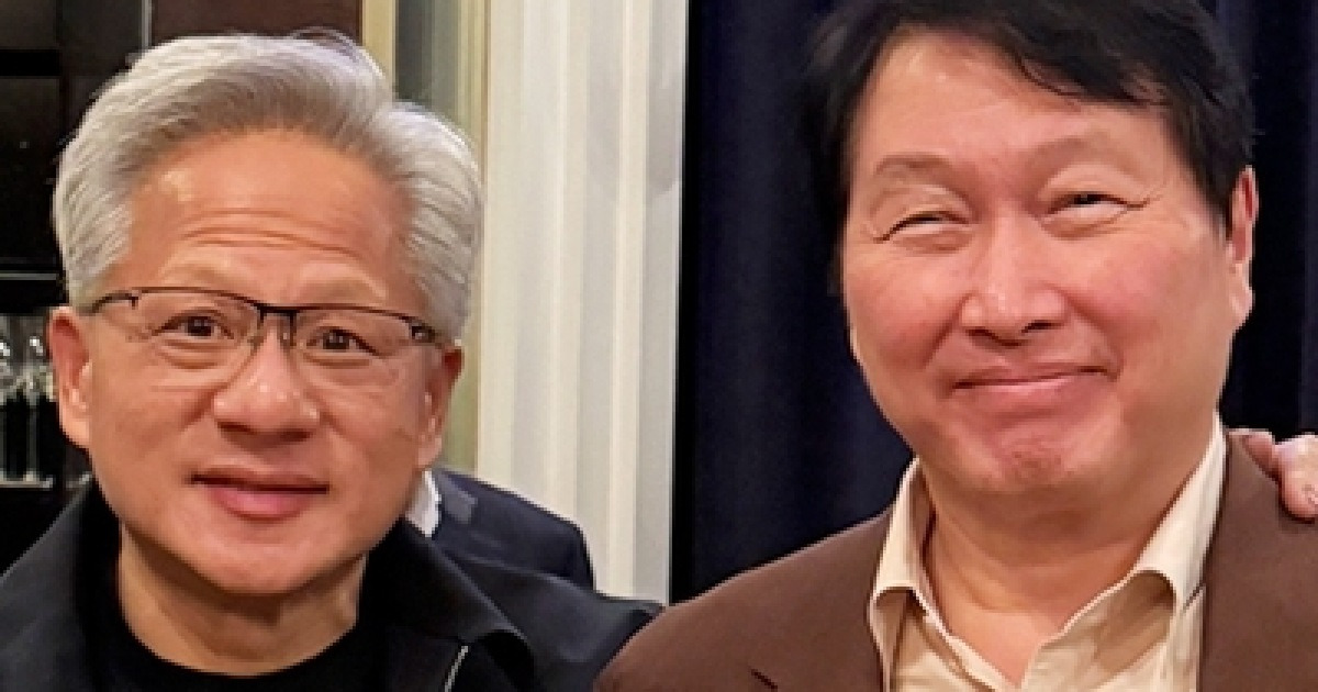 대만서 젠슨 황 만난 최태원…"인공지능 인프라 새 지평 함께"
