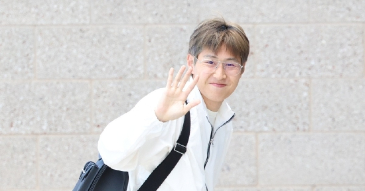 '아시아 대역사' 이강인, 드디어 홍명보호 입성!…오자마자 휴식 NO 훈련 YES→챔스 우승 2연패 기운, 한국 대표팀에 전달 [2026 월드컵]