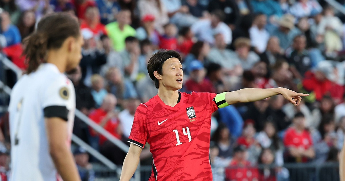 결국 '만능 키' 잡은 홍명보…이재성·황인범 '축구 도사'들이 만났다