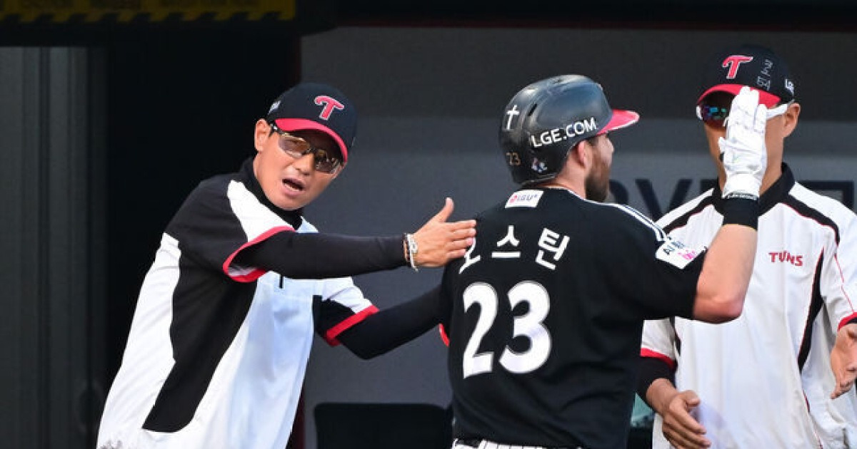 ‘9위→2위’ 홈런 대폭발하다…염갈량 함박웃음 “갑자기 홈런 많이 나와 어색하네”