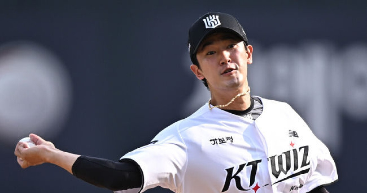 LG는 5회 주전 5명 뺐는데...KT는 8회 마무리 투입, 7-6 진땀승, 고영표 7이닝 2실점+최원준 4안타 [수원 리뷰]