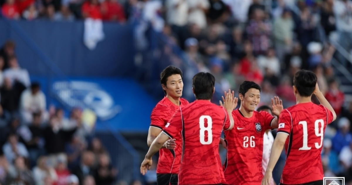 한국 100위 엘살바도르에 고전, 조용한 전반 0-0