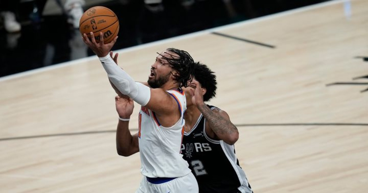 '브런슨 30점' NBA 뉴욕, 샌안토니오 꺾어…파이널 기선 제압