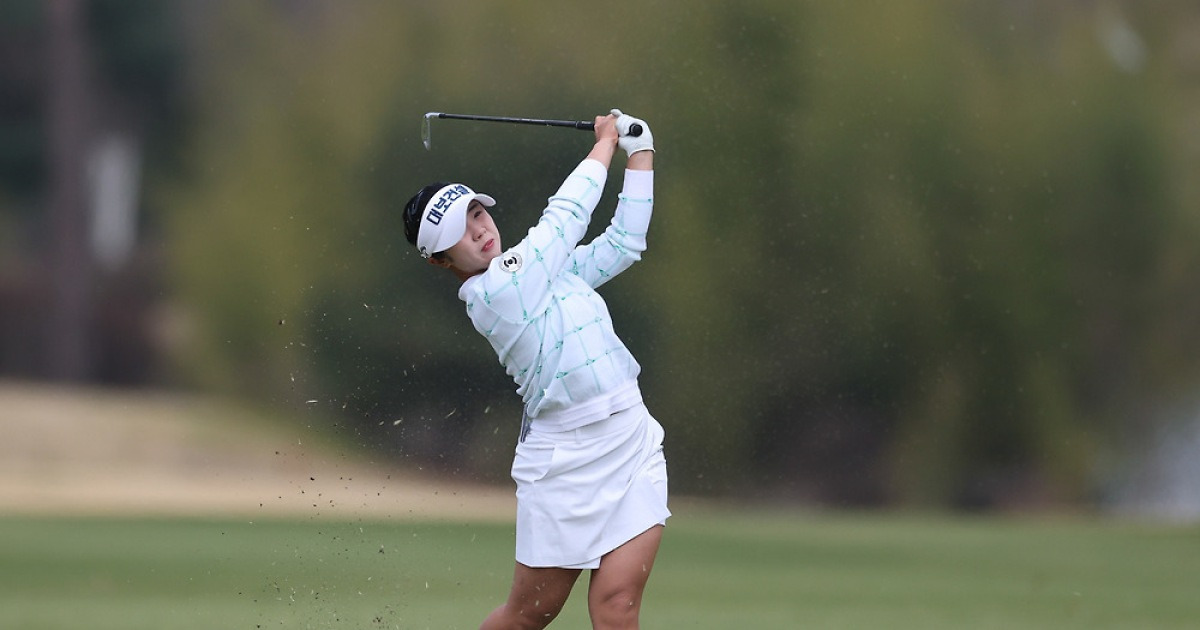 신인 양효진, KLPGA 셀트리온 퀸즈 마스터스 1R 공동 선두