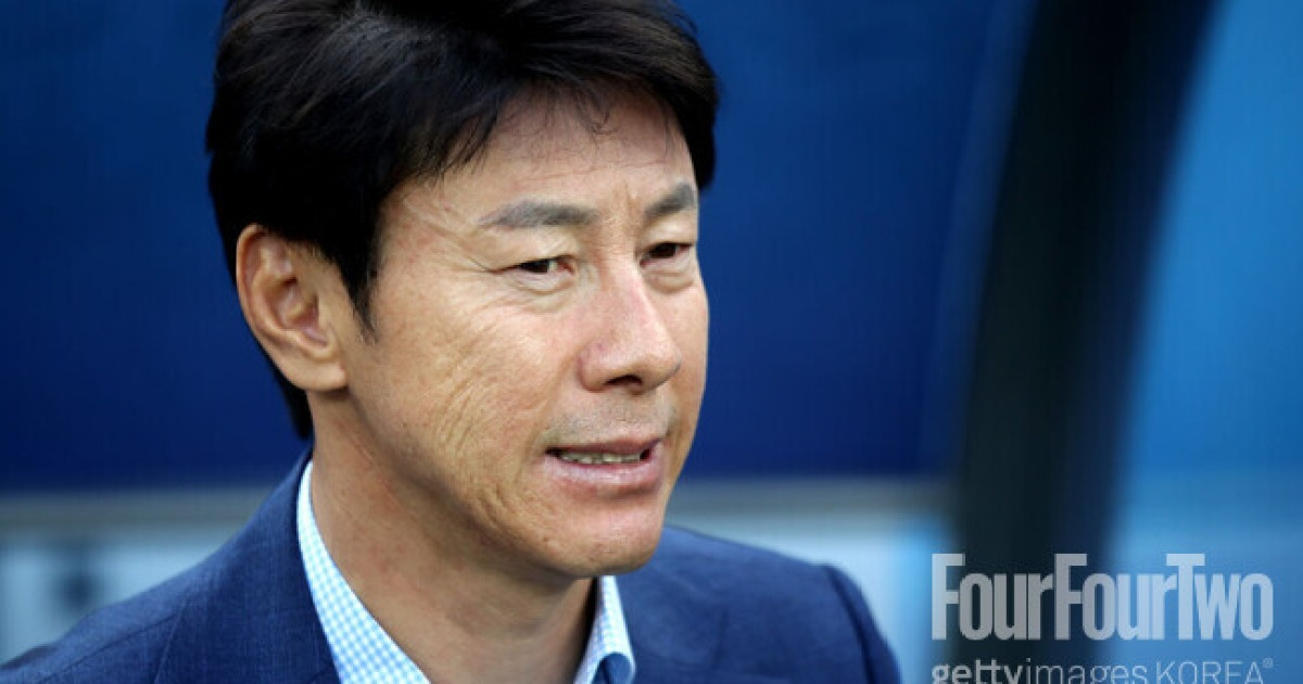홍명보호 챙긴 신태용 감독 “한국 선수들 모두 비판 댓글 확인해…경기 전만큼은 응원해 주시길”