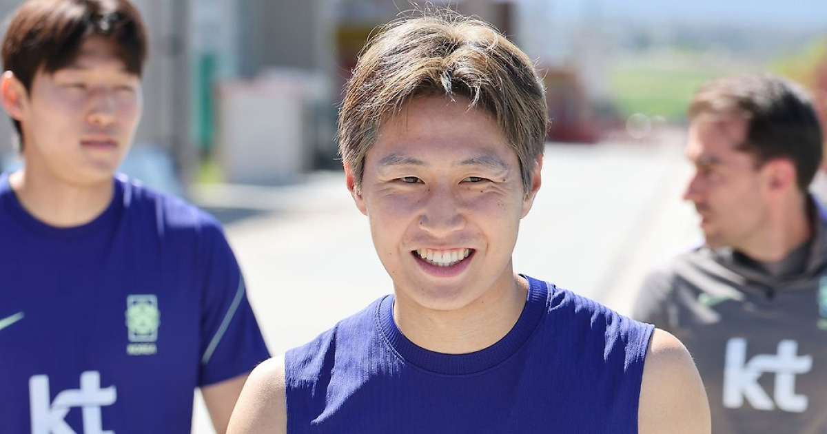 “프랑스 리그서도 통할 프리킥”...이강인, 이동경 골에 ‘엄지척’