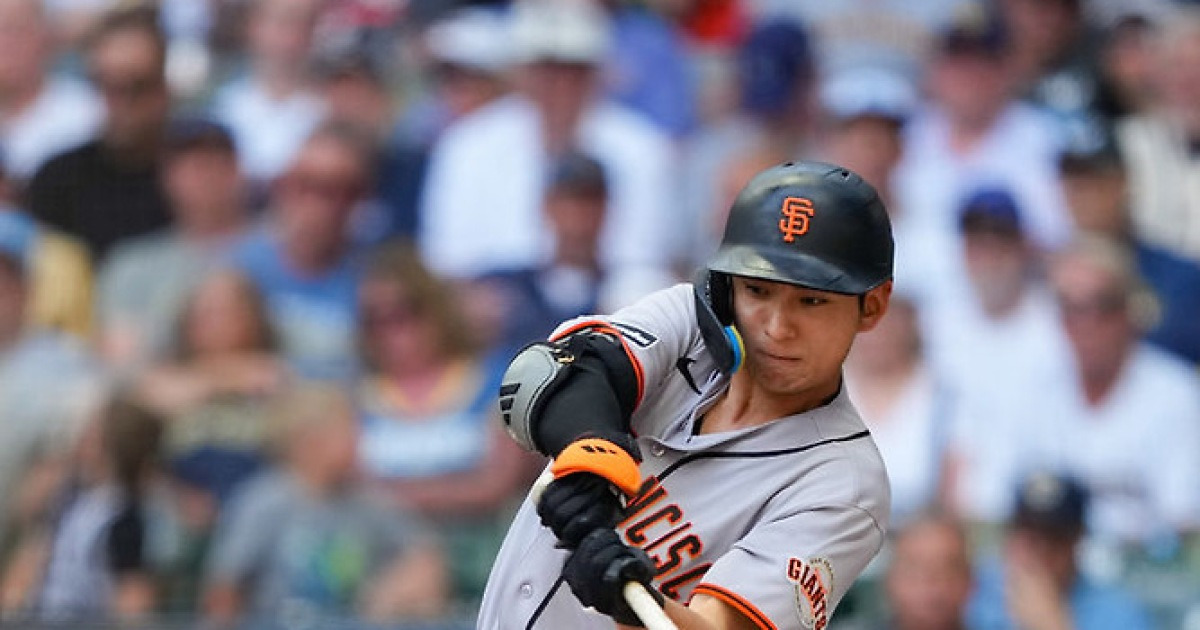 이정후, MLB 진출 후 최장 12경기 연속 안타 신기록…밀워키전 4안타