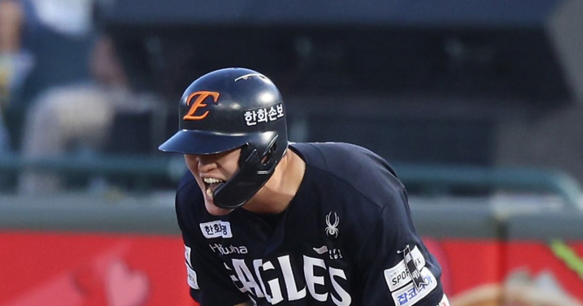 한화 '5툴 군필 외야수'도 시동 걸었다…강백호 공백에 '첫안타' 포효, "이 순간 기다렸습니다"